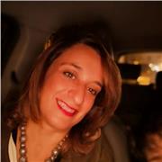 Docente, PhD Diritto Civile ed abilitazione all'esercizio della professione forense, impartisce lezioni diritto